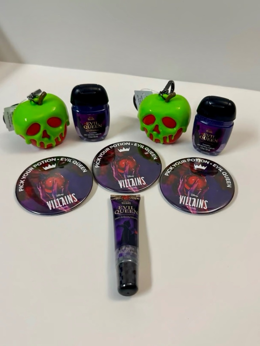 Bath & Body Works Disney Villains Evil Queen Pocketbac, Lip Gloss Set & Pin Set